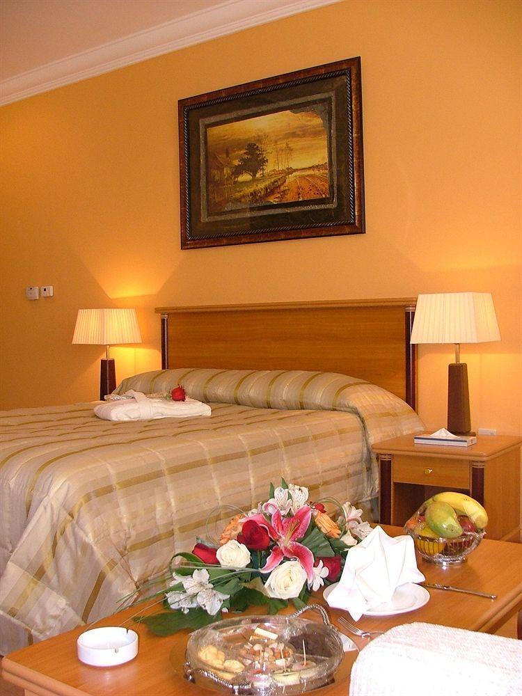 Hotel Le Royal Express Salmiya Exterior foto